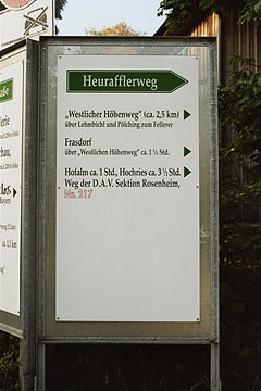 Wanderung 119 Hochries: Hinweisschild am Heurafflerweg