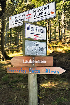 Wanderung 119 Hochries: Wegweiser Abzweiger Laubenstein