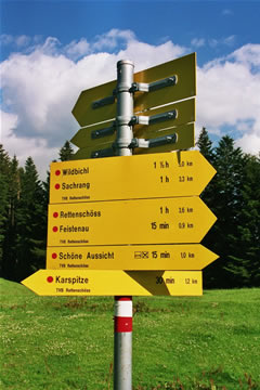 Wanderung 127 Wandberg: Wegweiser von Abzweigung Faistenau