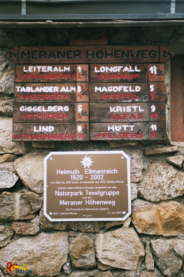Wanderung 130 Steinegg Hochmut: Hinweisschild am Meraner Höhenweg