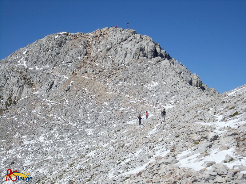 Wanderung Hoher Göll: Rückblick Gipfelkreuz Hoher Göll