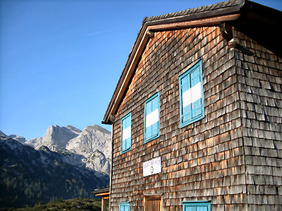 Wanderung Reiter Alpe Reiter Alm in den Berchtesgadener Alpen: Traunsteiner Hütte gegen Häuslhörner 