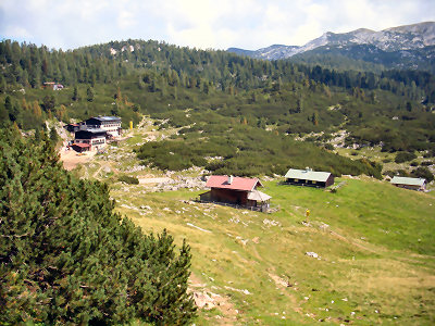 Wanderung Reiter Alpe Reiter Alm im Berchtesgadener Land: Neue Traunsteiner Hütte (links) beim Aufstieg zum Wagendrischelhorn